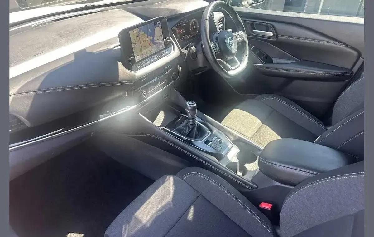 Used Nissan Qashqai N-Connecta 138 HP (101 kW) 2021 White SUV