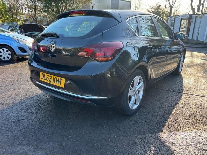 Used Vauxhall Astra SRi 2014 Black Hatchback
