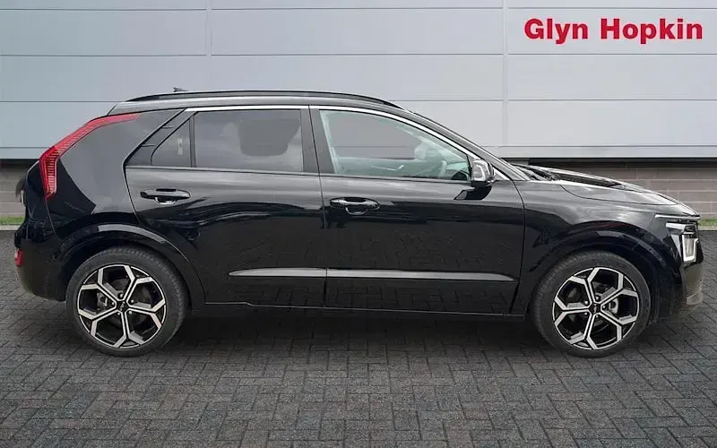 Used Kia Niro 170 HP (125 kW) 2025 Black SUV