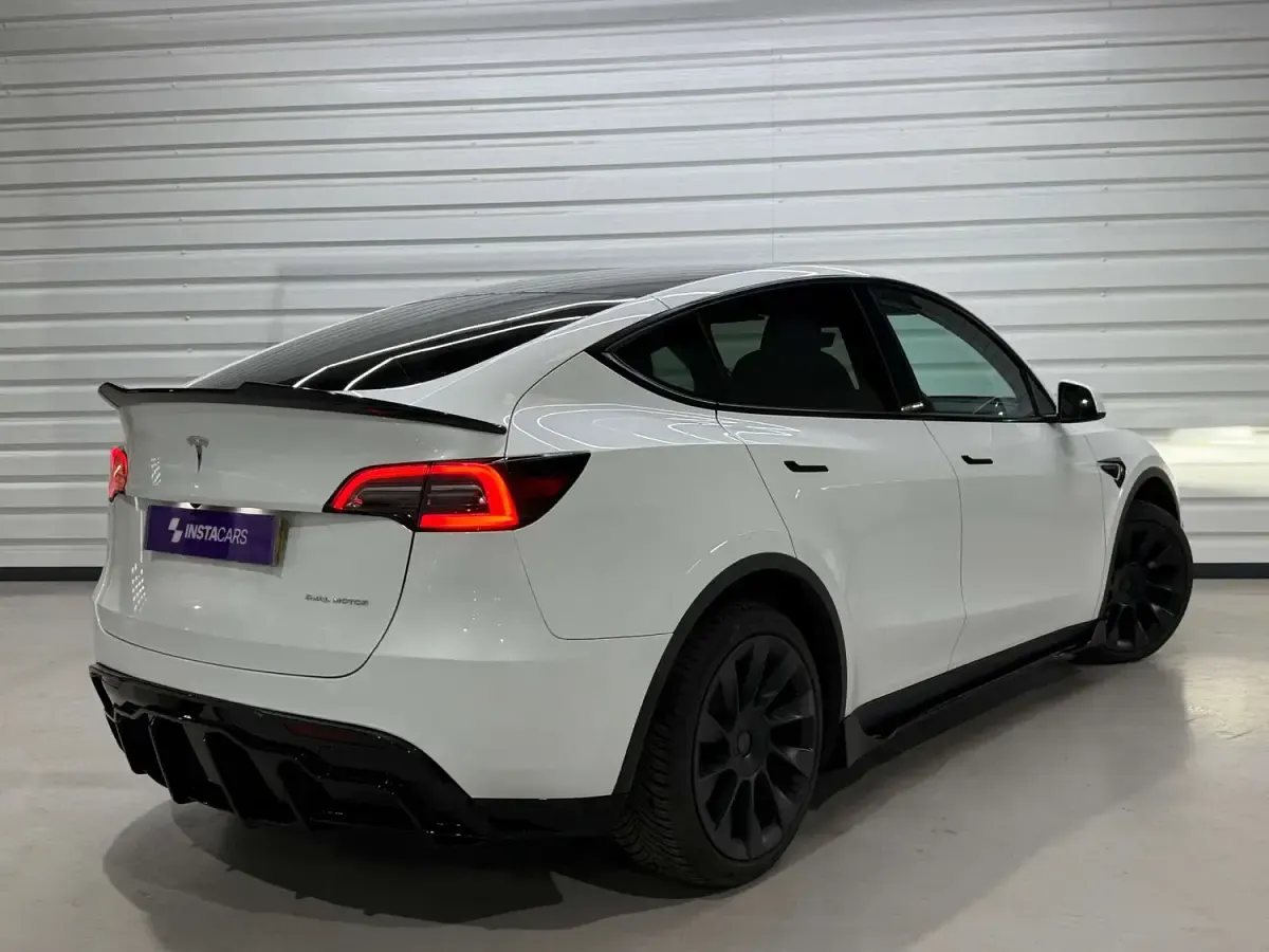 Used Tesla Model Y Long Range AWD 378 kW (514 HP) 2023 White SUV