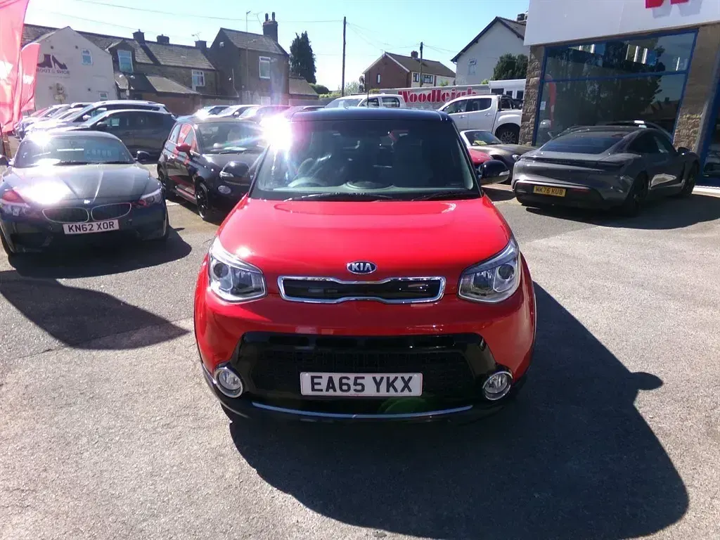 Used Kia Soul 126 HP (92 kW) 2015 Red SUV