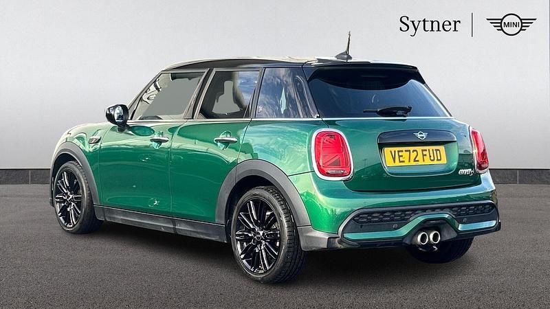 Used Mini Cooper S Exclusive 176 HP (129 kW) 2023 Green Hatchback