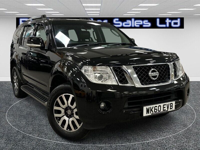 Black Used 2010 Nissan Pathfinder Tekna SUV | £9,495 - Image 1/4