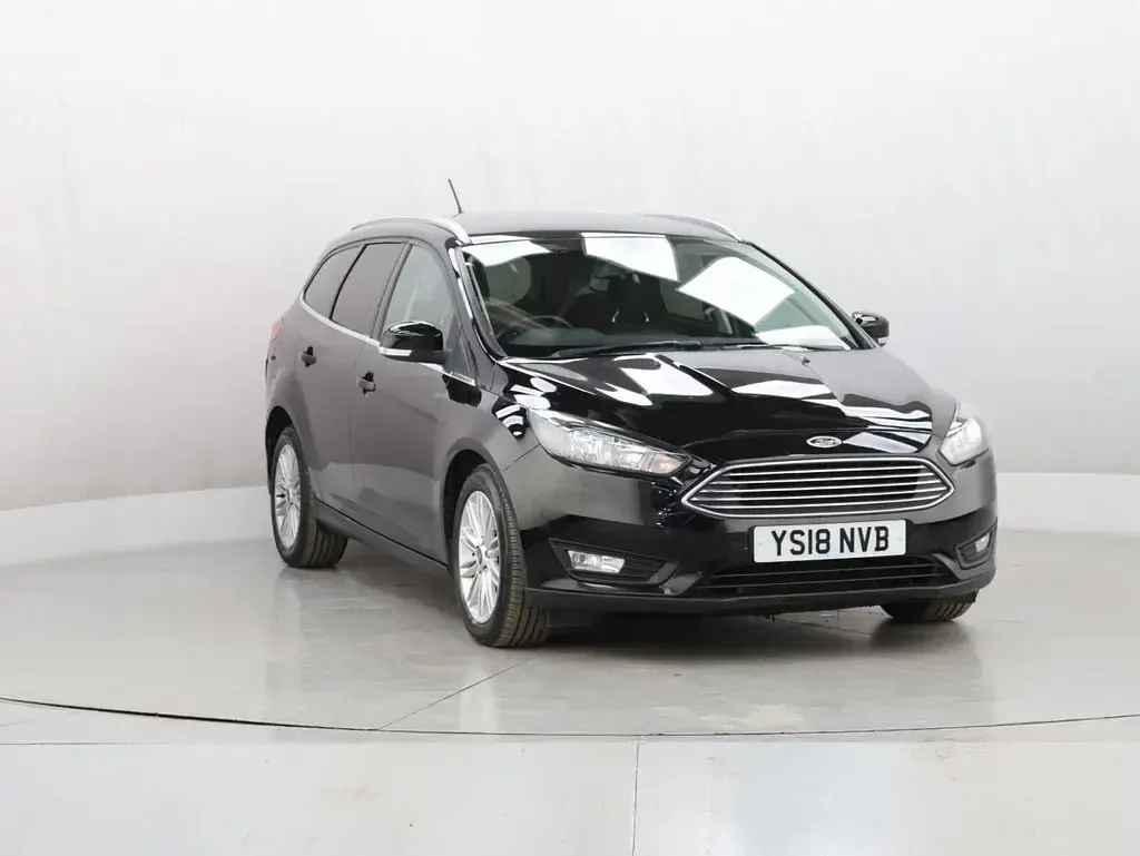 Used Ford Focus Zetec 120 HP (88 kW) 2018 Black Estate