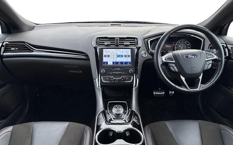Begagnad Ford Mondeo ST-Line 190 HK (139 kW) 2021 Grå Kombi