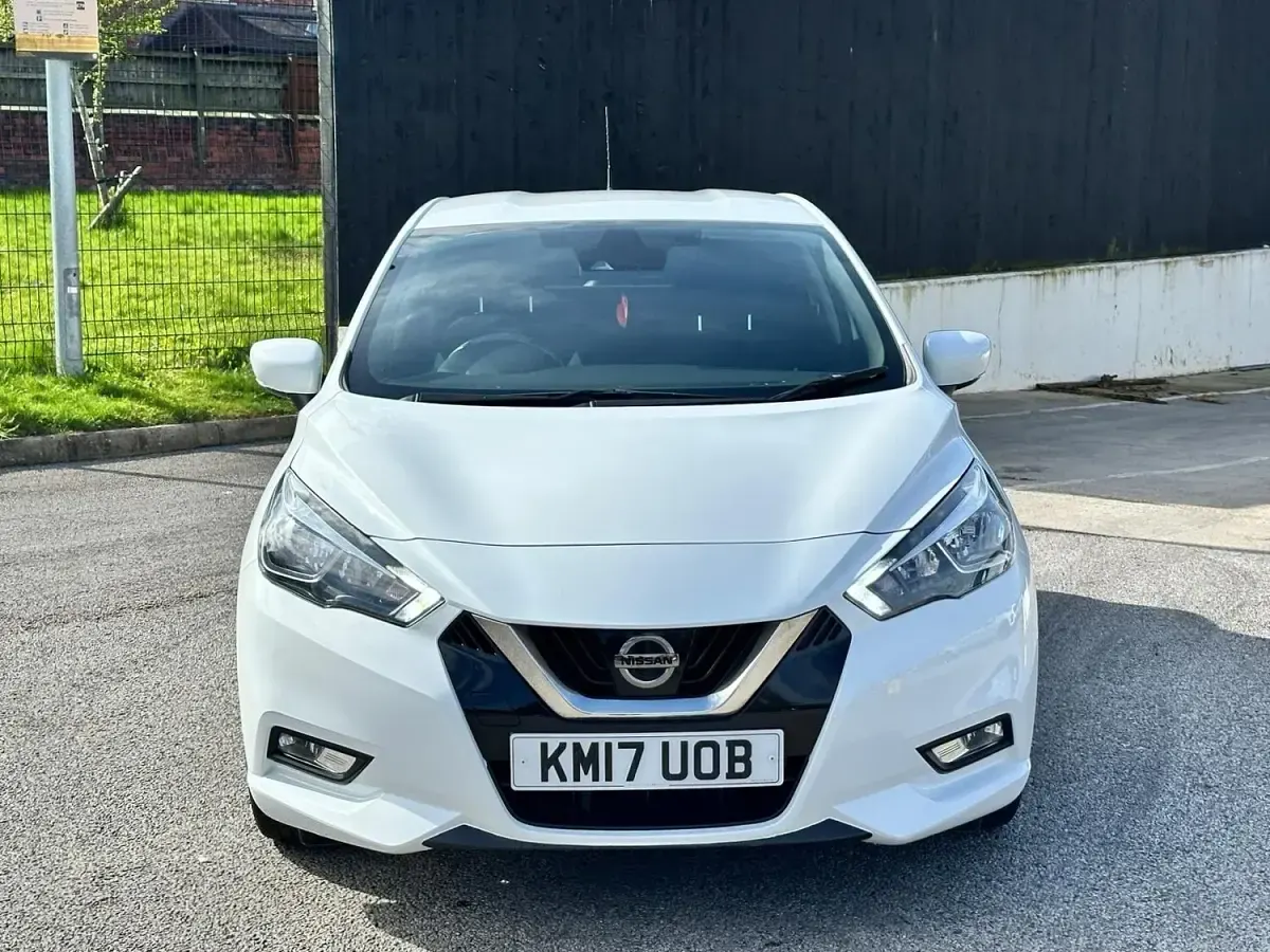 Used Nissan Micra N-Connecta 90 HP (66 kW) 2017 White Hatchback