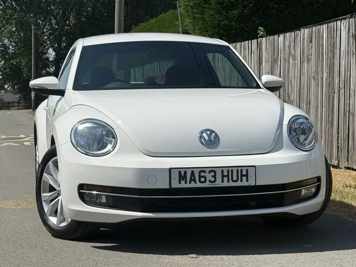 Used VW Beetle Design 150 HP (110 kW) 2013 White Hatchback