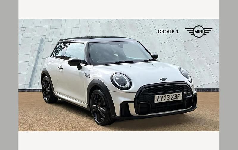 Used Mini Cooper Hatch 136 HP (100 kW) 2023 White Hatchback