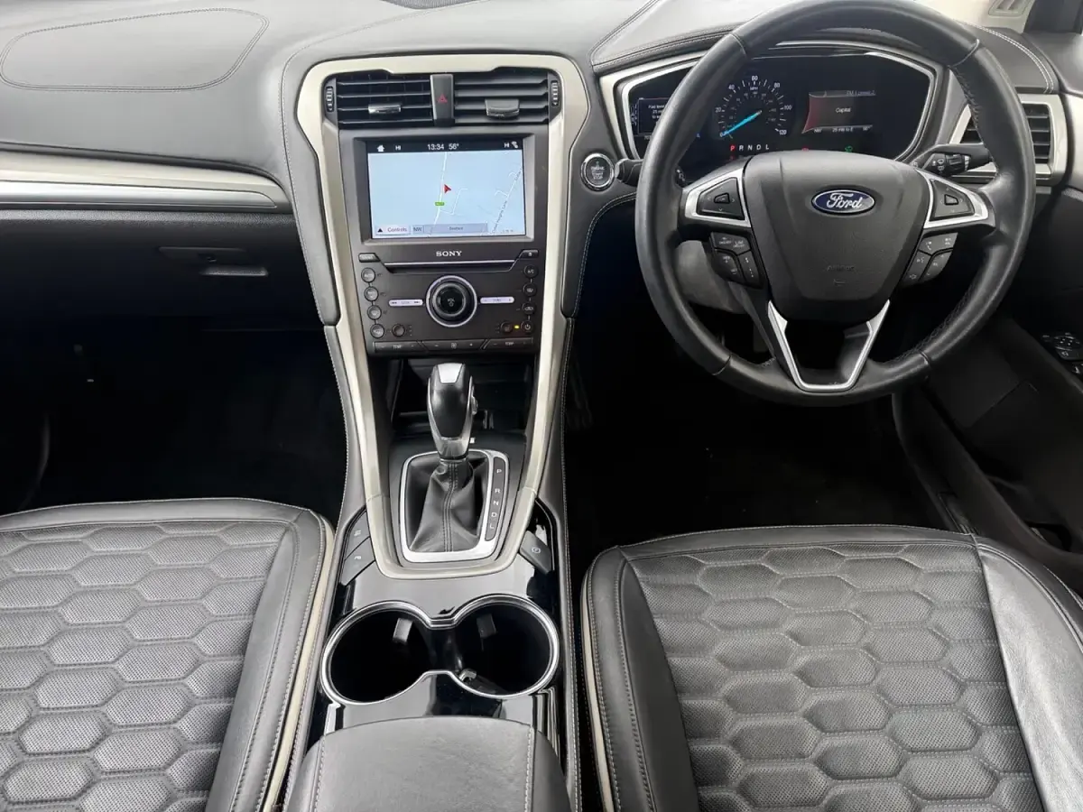 Used Ford Mondeo Vignale 187 HP (137 kW) 2018 Black Sedan