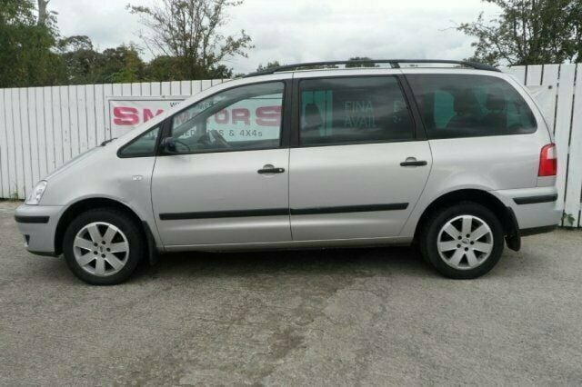 Begagnad Ford Galaxy 2002 Minibuss