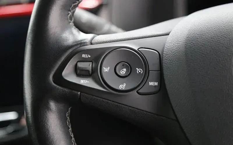 Used Vauxhall Corsa SRi 101 HP (74 kW) 2021 Orange Hatchback