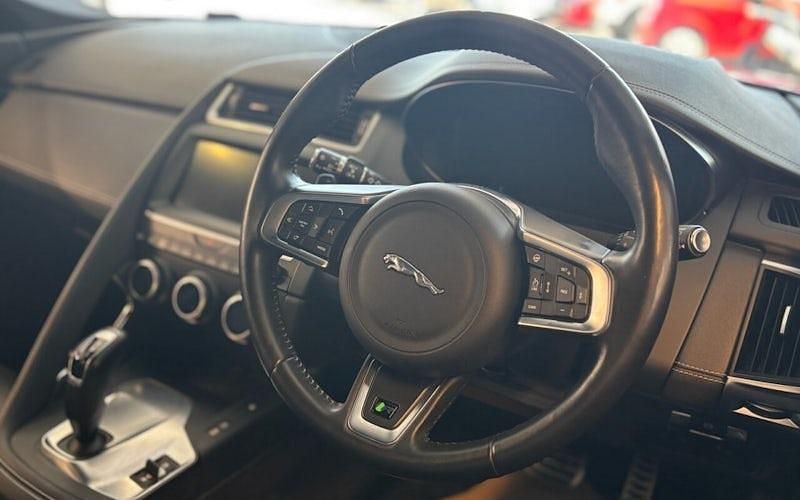 Usado Jaguar E-Pace R-Dynamic 241 HP (177 kW) 2019 Azul SUV