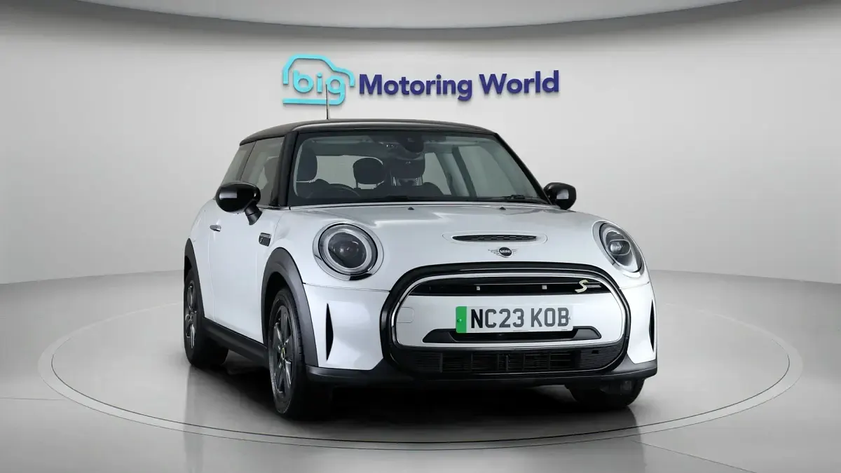Used Mini Cooper SE Hatch 135 kW (184 HP) 2023 Hatchback