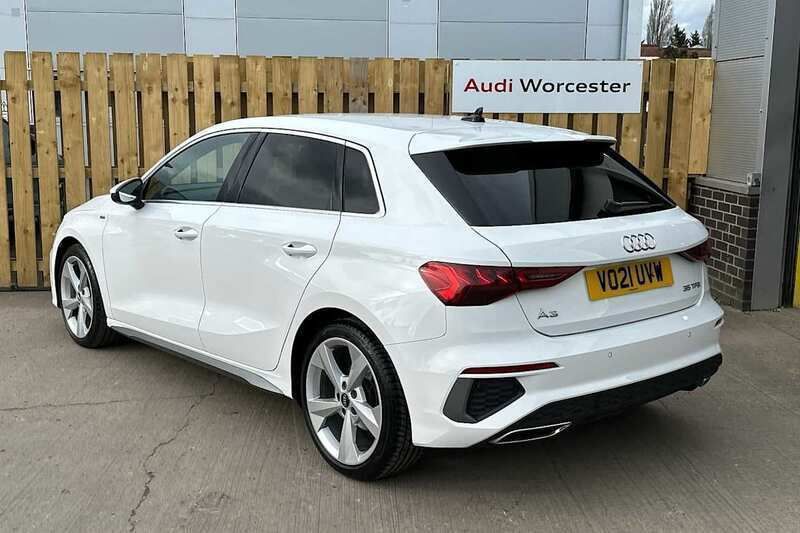 Used Audi A3 S-Line 148 HP (108 kW) 2021 White Hatchback