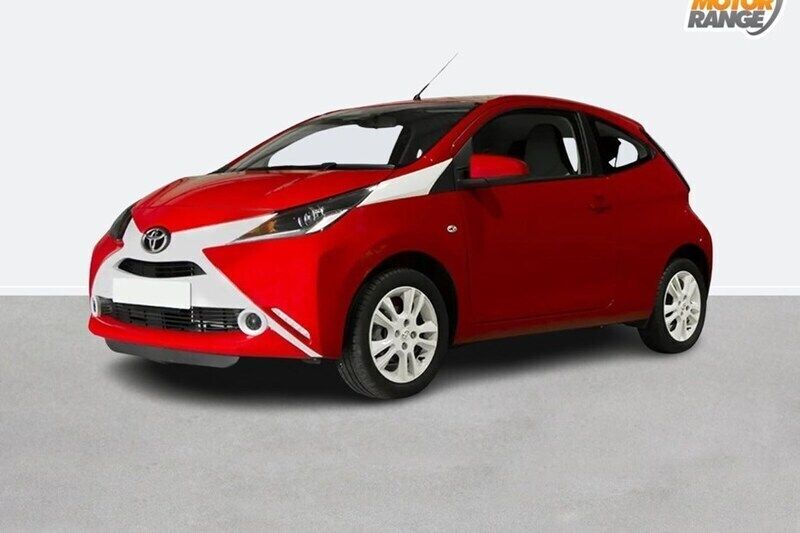 White Used 2014 Toyota Aygo x-press Hatchback | £4,895 (Fair price) - Image 1/1