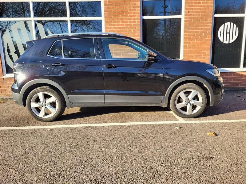 Used VW T-Cross SEL 110 HP (80 kW) 2021 Black SUV
