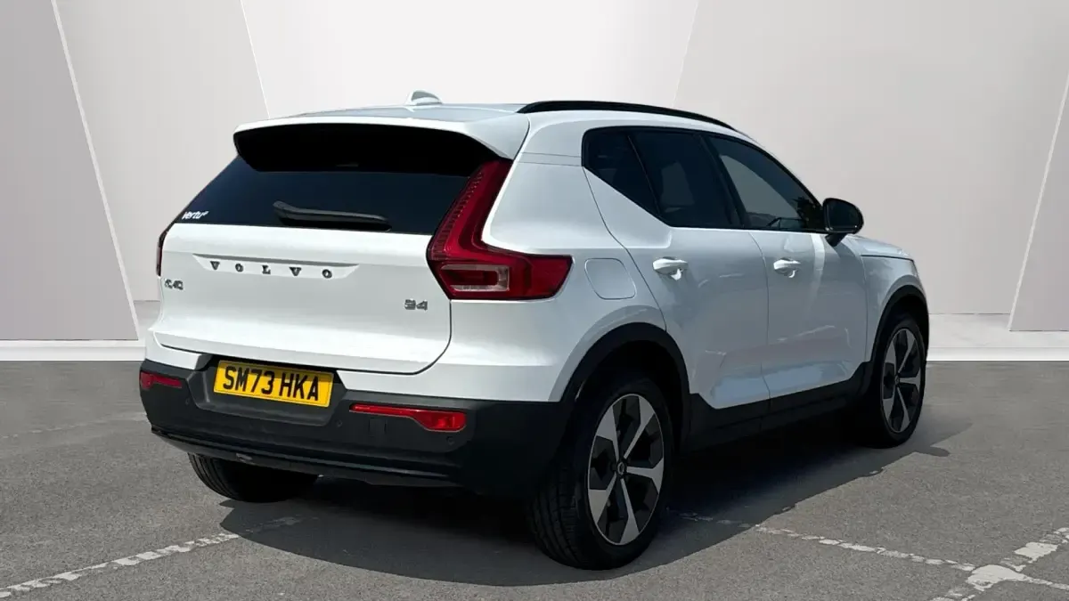 Used Volvo XC40 Ultimate 197 HP (144 kW) 2023 White SUV