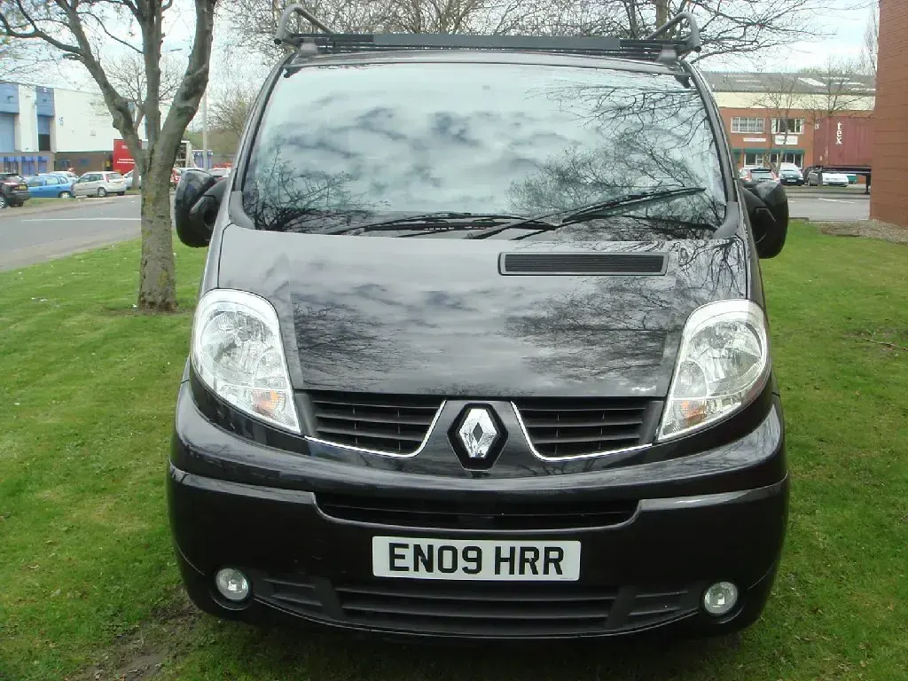 Used Renault Trafic 2009 Black MPV