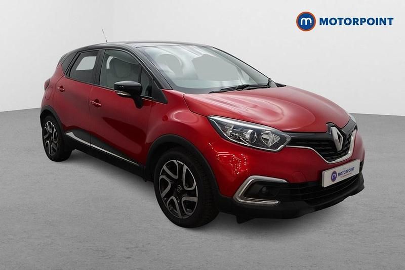 Used Renault Captur Iconic 90 HP (66 kW) 2018 Red/black SUV