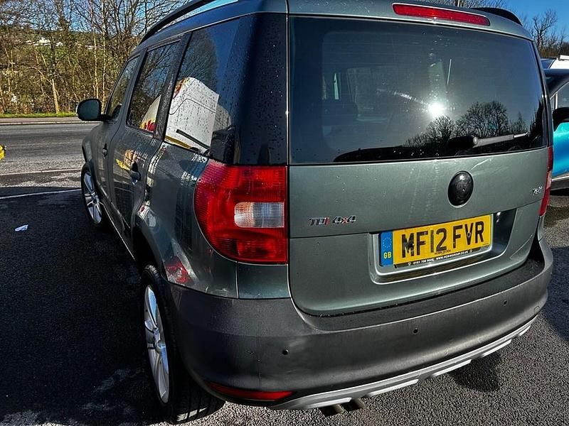 Used Skoda Yeti SE 140 HP (102 kW) 2012 Green SUV