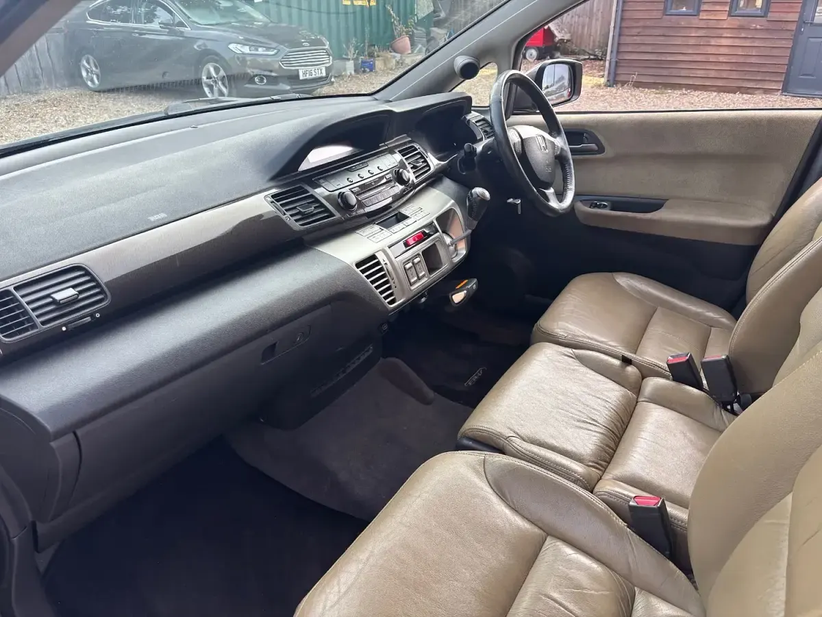 Used Honda FR-V EX 140 HP (102 kW) 2007 Grey MPV