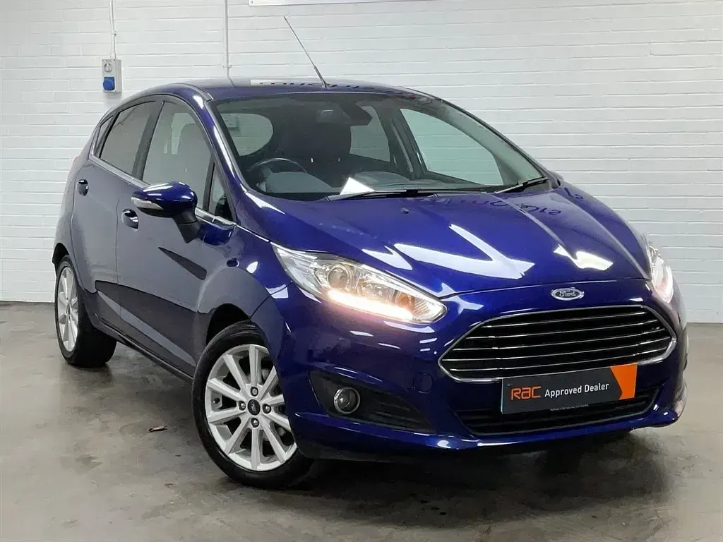 Usado Ford Fiesta Titanium 2017 Azul Citadino