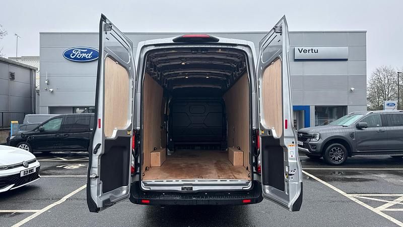 Used Ford Transit Trend 165 HP (121 kW) 2025 Van