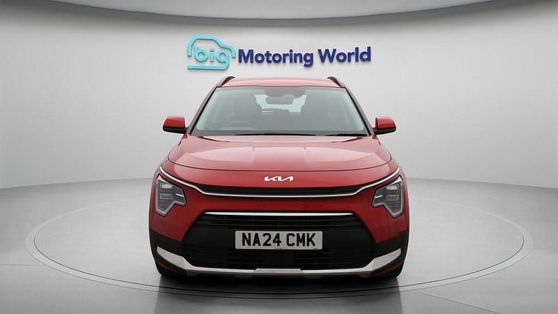 Used Kia Niro 180 HP (132 kW) 2024 Red SUV