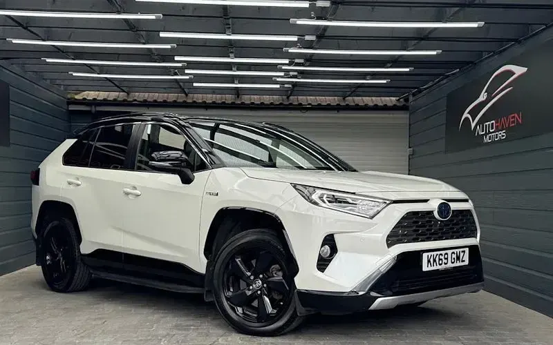 Begagnad Toyota RAV4 222 HK (163 kW) 2023 SUV