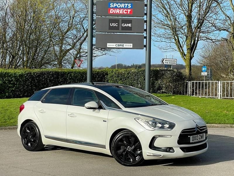 Used Citroën DS5 200 HP (147 kW) 2013 White Hatchback