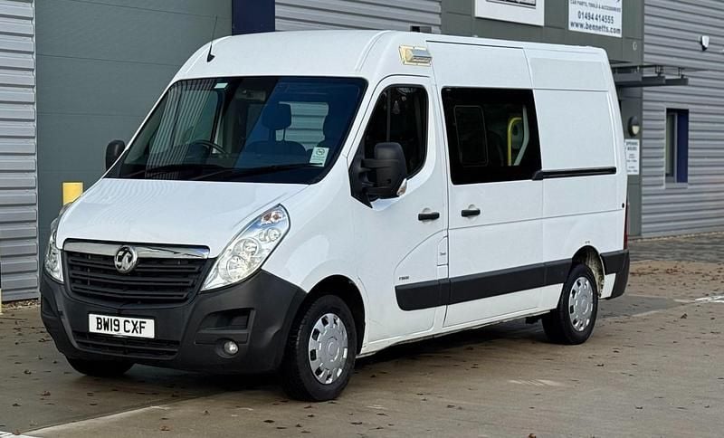 White Used 2019 Vauxhall Movano Van | £7,995 (Super price) - Image 1/4