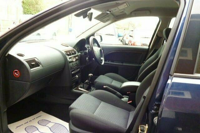 Używany Ford Mondeo 2004 Hatchback