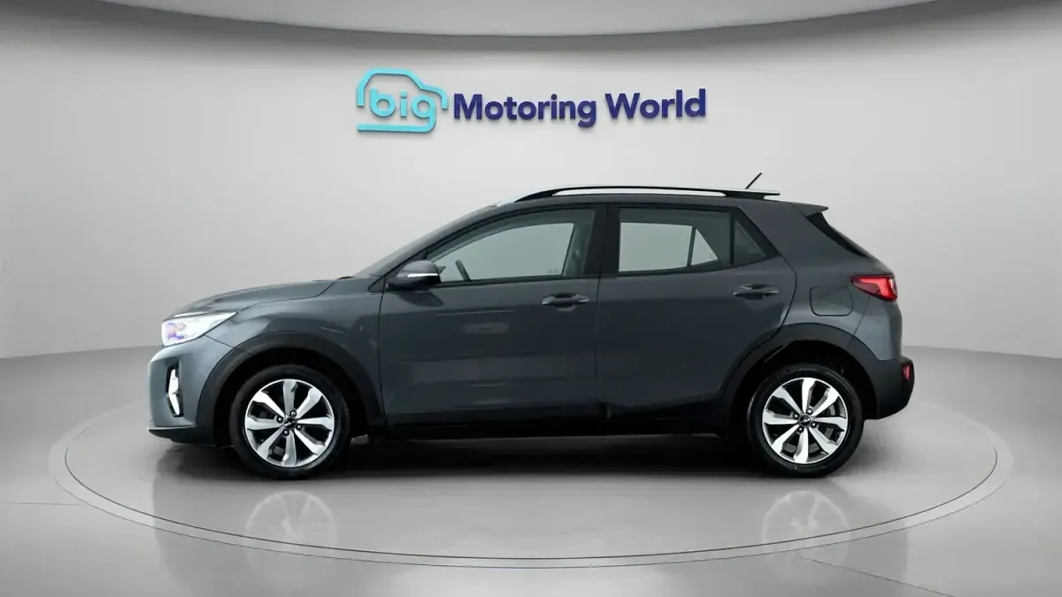 Used Kia Stonic 101 HP (74 kW) 2022 Grey SUV