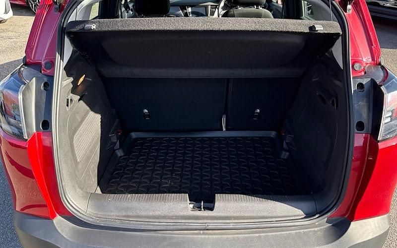 Used Vauxhall Crossland Design Edition 83 HP (61 kW) 2022 Red SUV