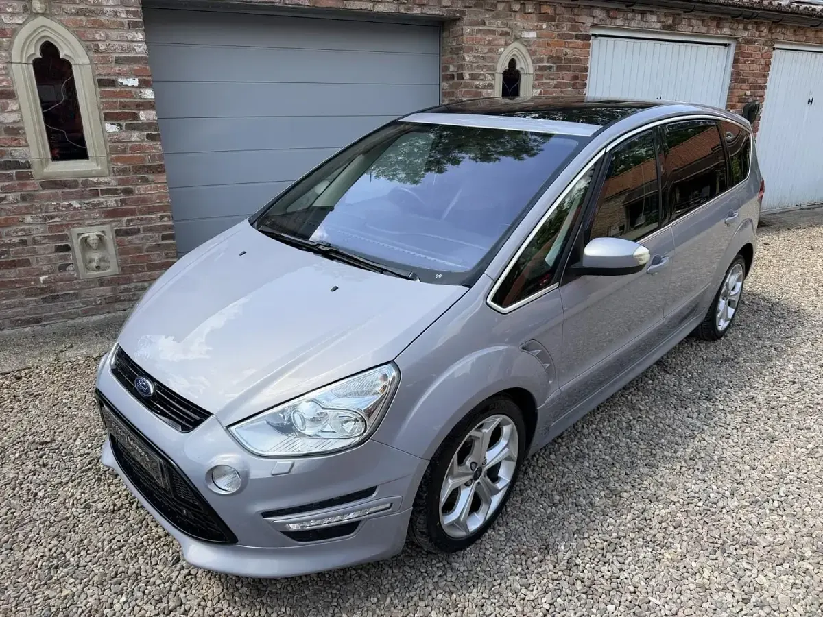 Used Ford S-MAX Titanium X 140 HP (102 kW) 2012 Silver MPV