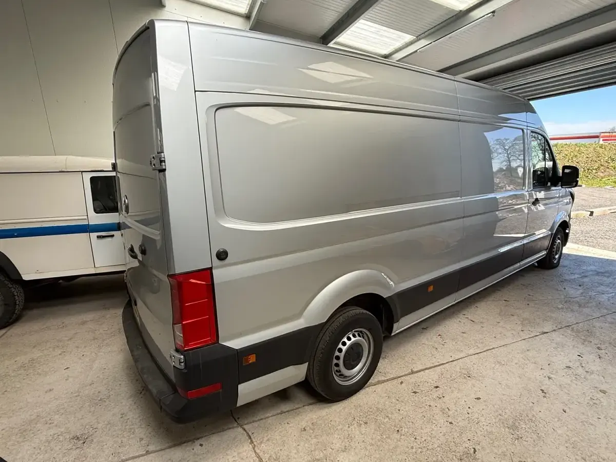 Used VW Crafter Trendline 140 HP (102 kW) 2023 Silver Van