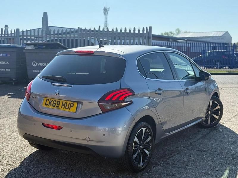 Used Peugeot 208 S 82 HP (60 kW) 2019 Grey Hatchback