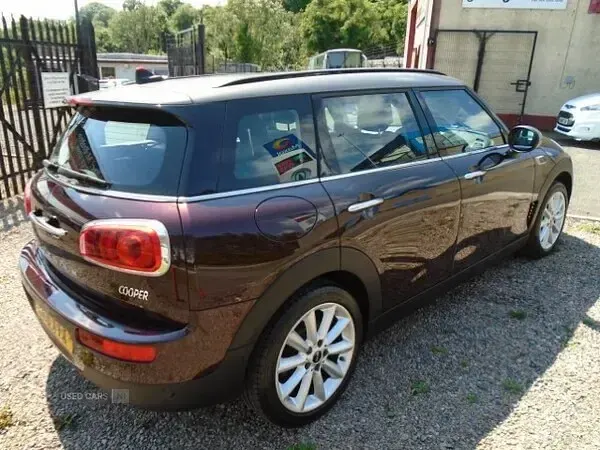 Used Mini Cooper Clubman 136 HP (100 kW) 2016 Maroon Estate