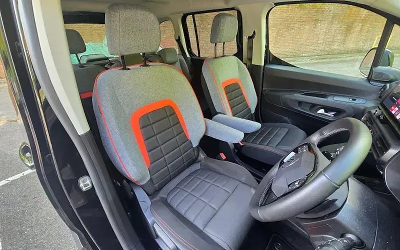 Used Citroën e-Berlingo 100 kW (136 HP) 2025 Black MPV