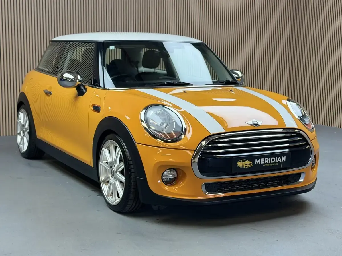 Used Mini Cooper Hatch 136 HP (100 kW) 2014 Orange Hatchback