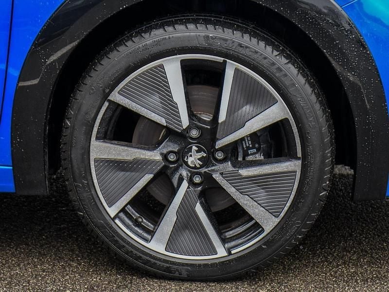 Used Peugeot e-208 GT 98 kW (134 HP) 2021 Blue Hatchback