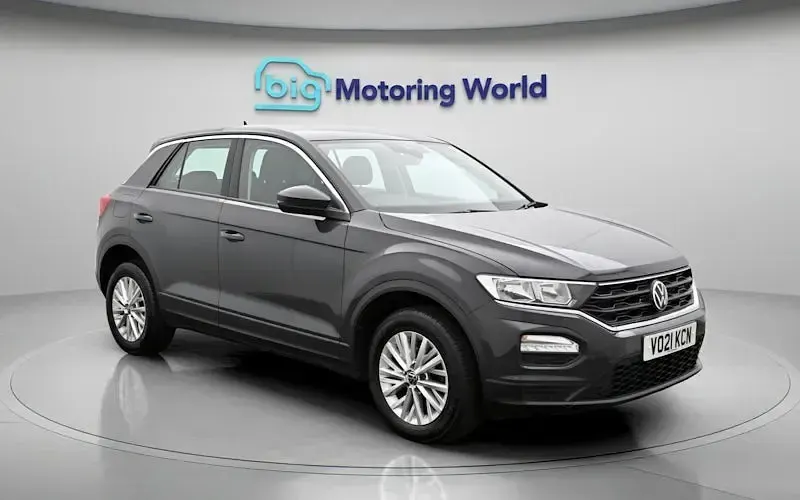Usado VW T-Roc S 110 HP (80 kW) 2021 Cinzento SUV