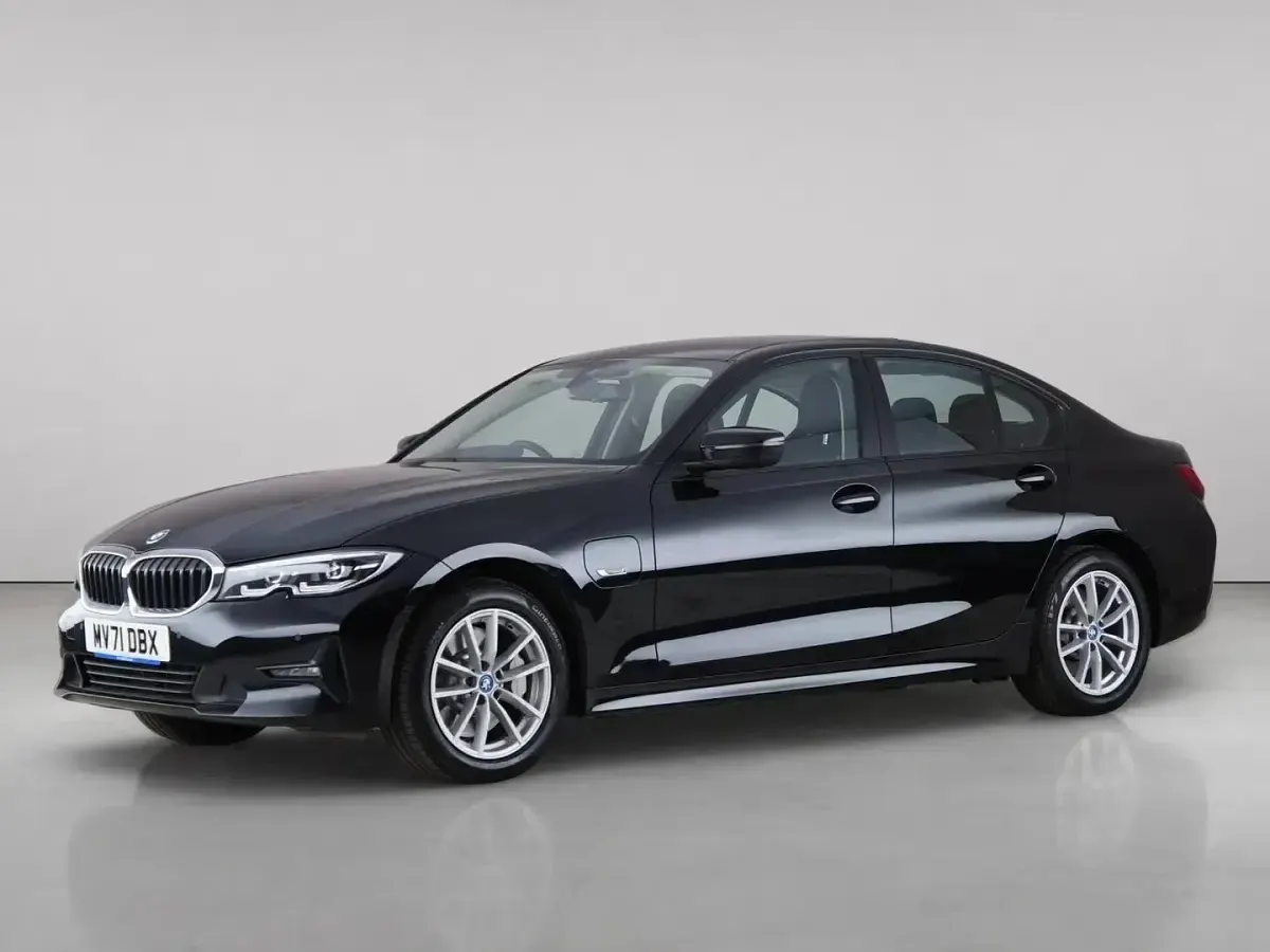 Used BMW 330e 292 HP (214 kW) 2022 Black Sedan