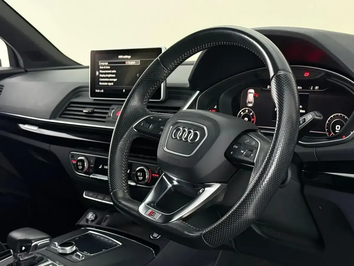Used Audi Q5 Black Edition 190 HP (139 kW) 2019 Black SUV