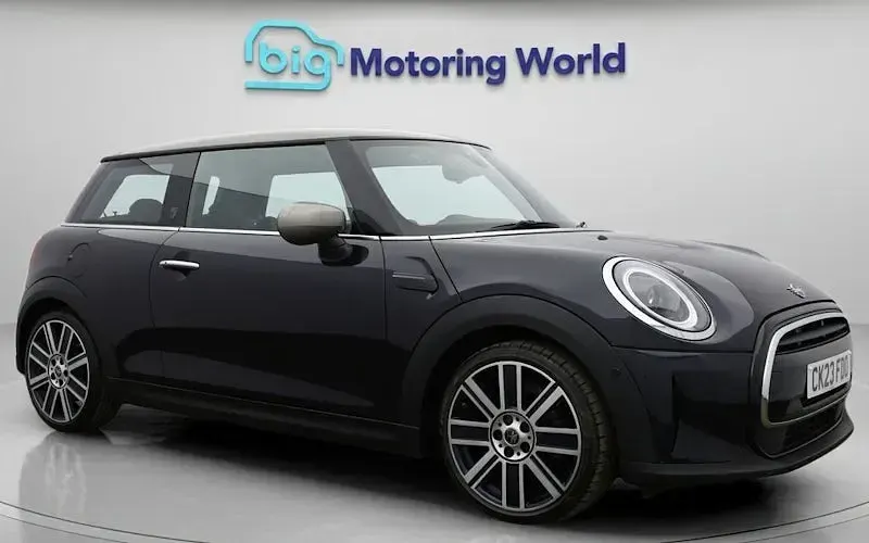 Used Mini Cooper Exclusive 136 HP (100 kW) 2023 Hatchback