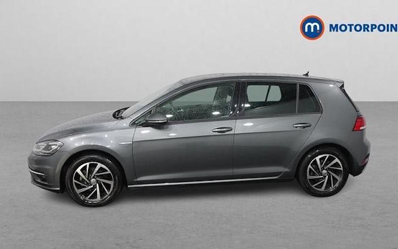 Used VW Golf VIII Edition 131 HP (96 kW) 2020 Hatchback