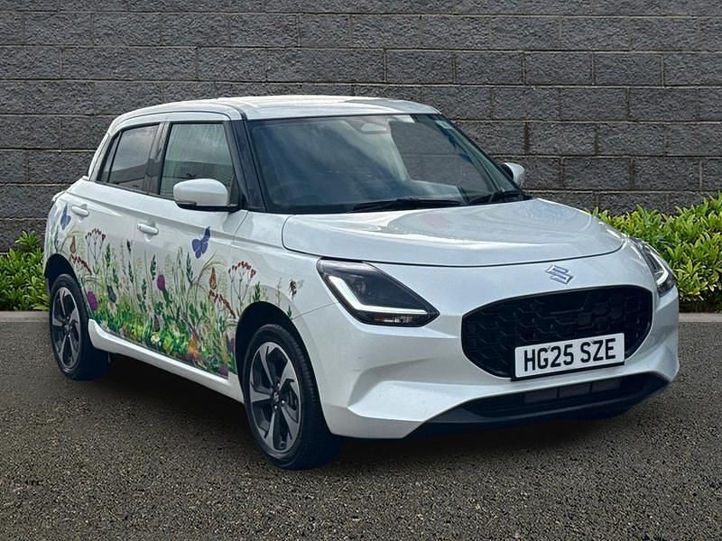 Used Suzuki Swift 82 HP (60 kW) 2025 White Hatchback