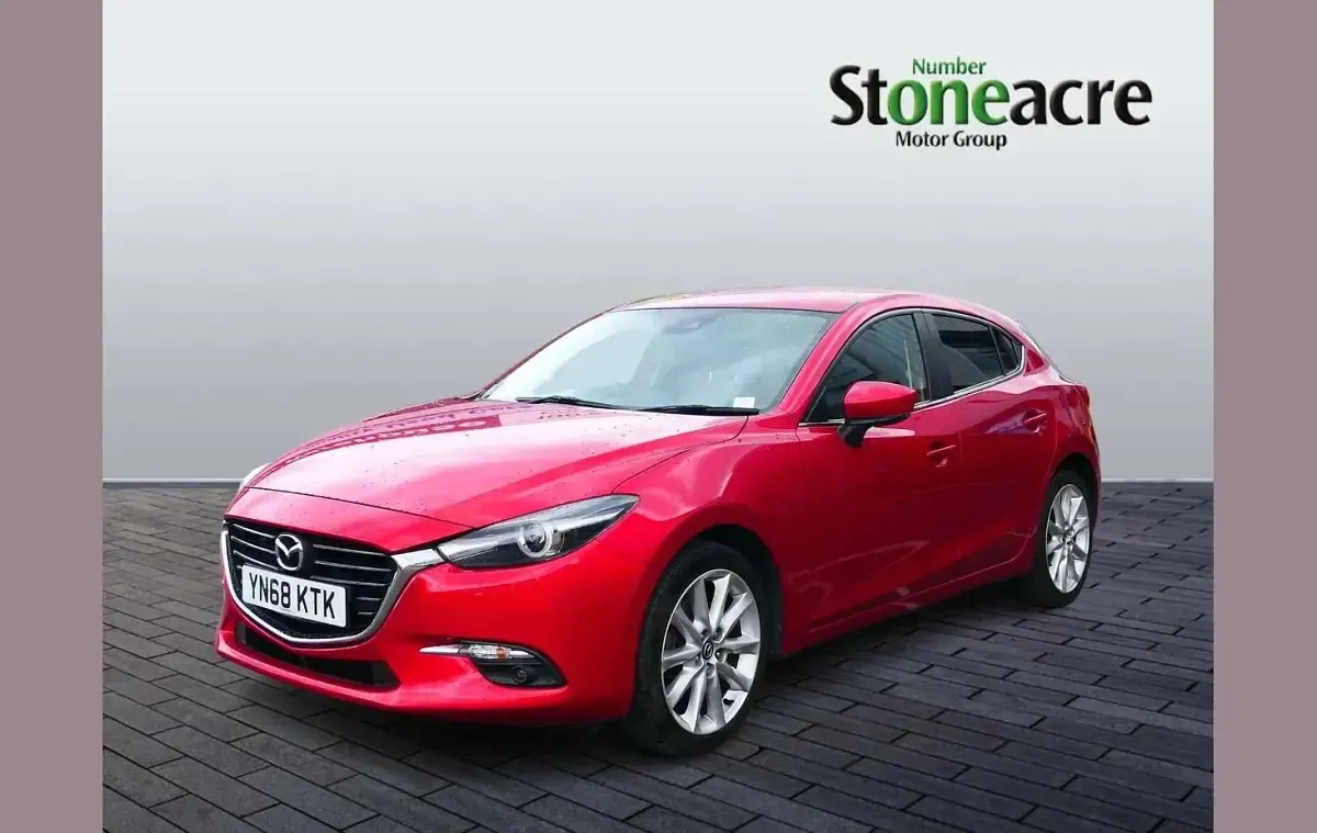 Used Mazda 3 Inclusive 117 HP (86 kW) 2018 Red Hatchback