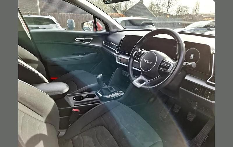 Used Kia Sportage 147 HP (108 kW) 2024 Red SUV