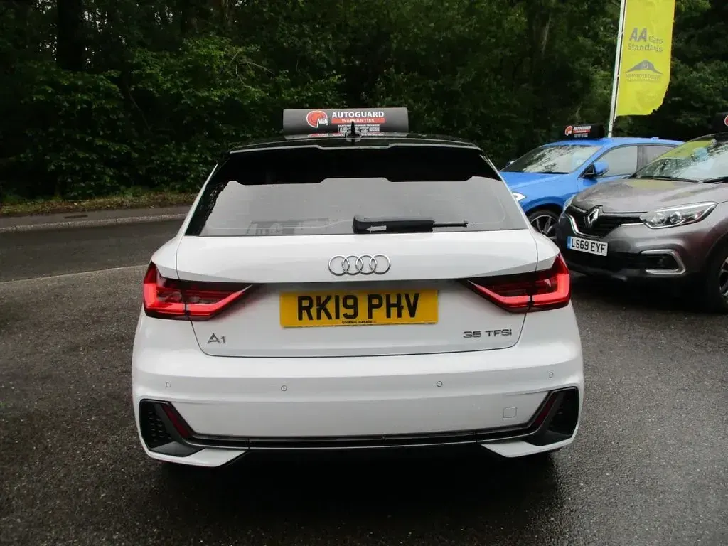 Used Audi A1 Sportback S-Line 150 HP (110 kW) 2019 White Hatchback